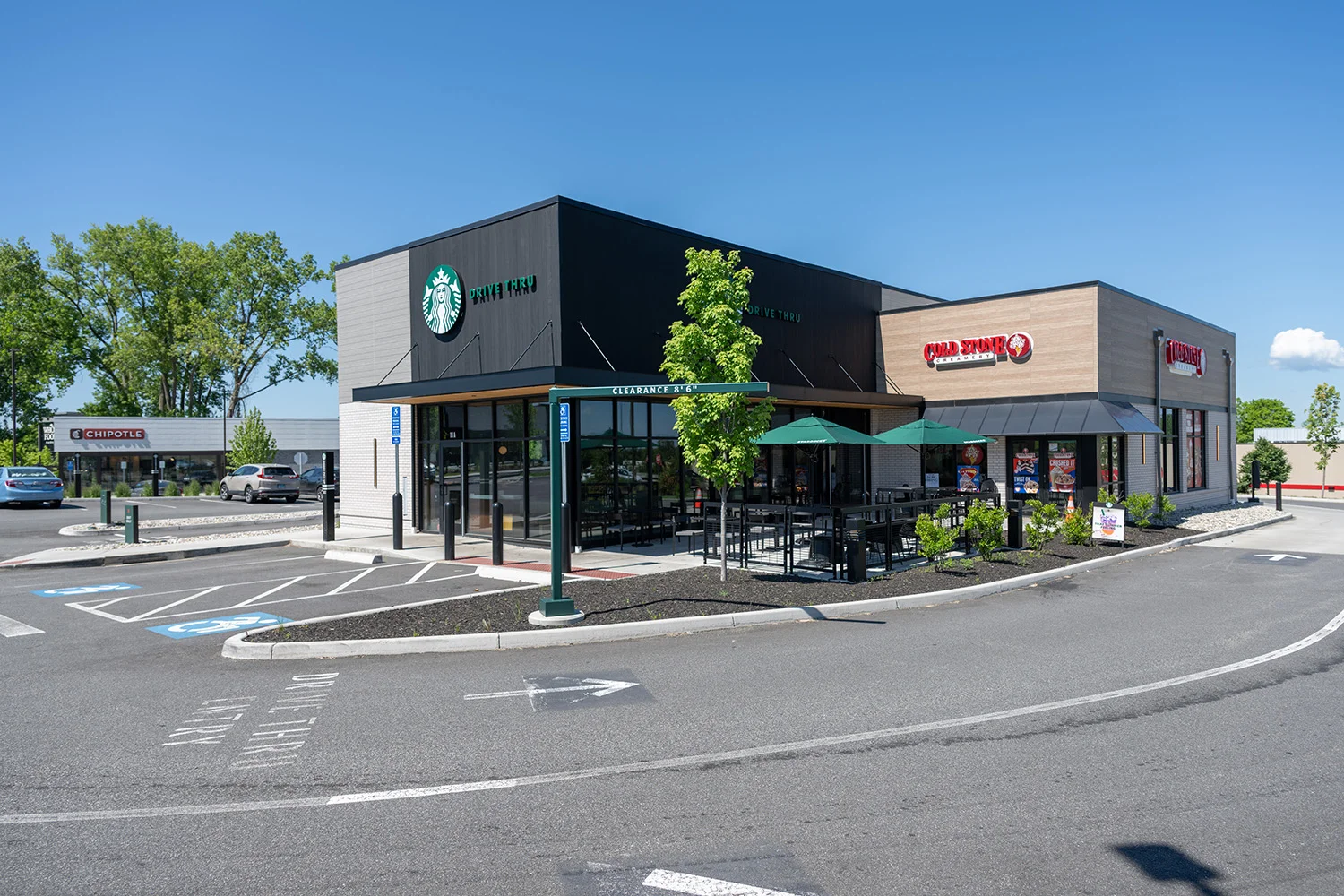 S Windsor Cedar Ave 0285.webp